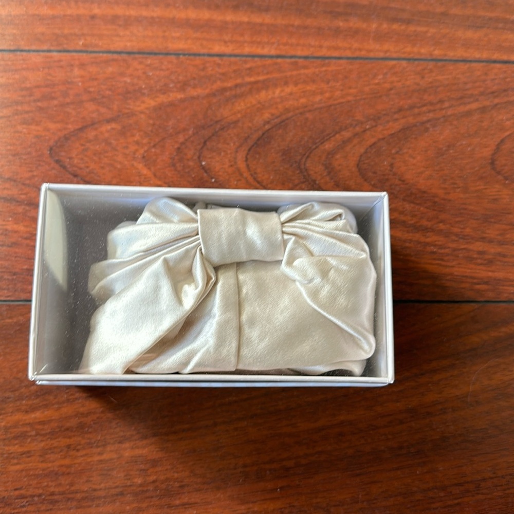 SILKE HAIR WRAP
